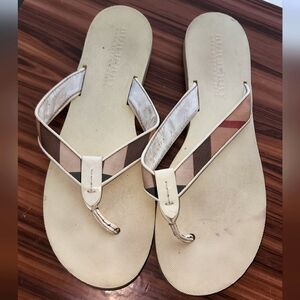 Burberry Sandals Italy Super Cute 💕